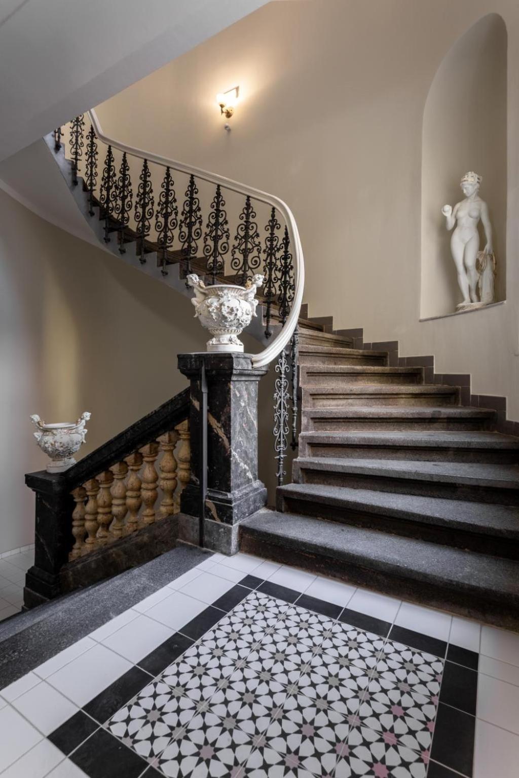 Elegant Studios near Wenceslas Square by Prague Days Exterior foto